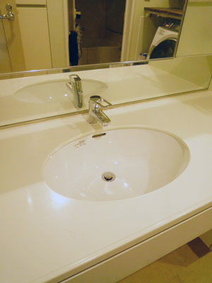 割れてしまった洗面ボウルの交換工事 割れてしまった洗面ボウルの交換工事